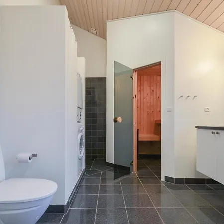 3 Bedroom Gorgeous In Glesborg Fjellerup